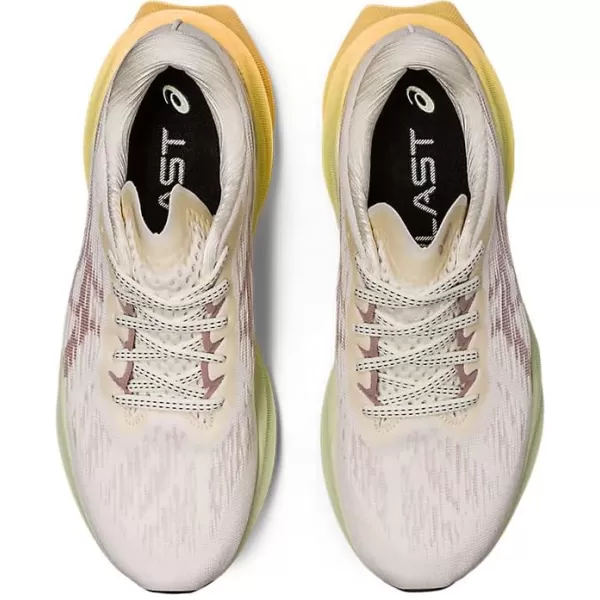 imageASICS Womens NOVABLAST 3 Running ShoesCreamFawn