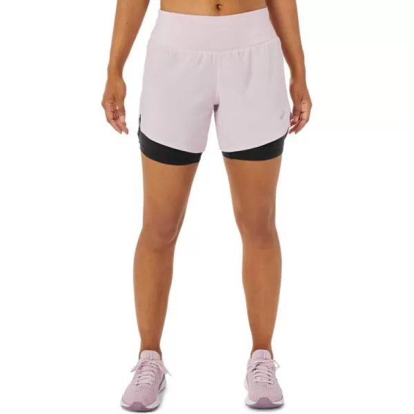 imageASICS Womens Road 2N1 55IN Short Running ApparelBarely RosePerformance Black